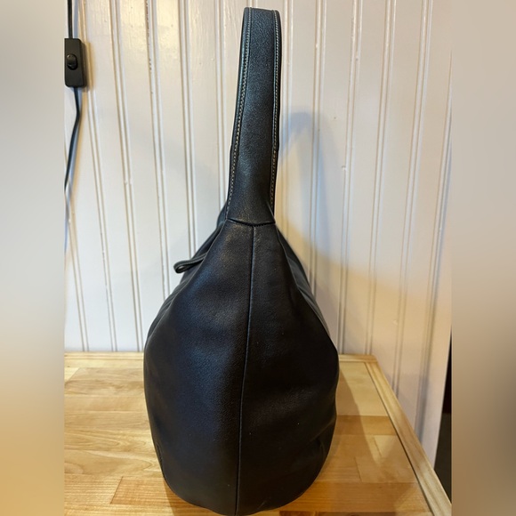 Coach Ergo Zip Black Leather 2004 Style 9221 - Picture 4 of 17